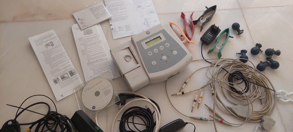 Vende-se eletrocardiograma