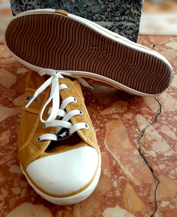 MUSTANG женские кроссовки лоферы орігінал холщовые лоферы. 40 р.