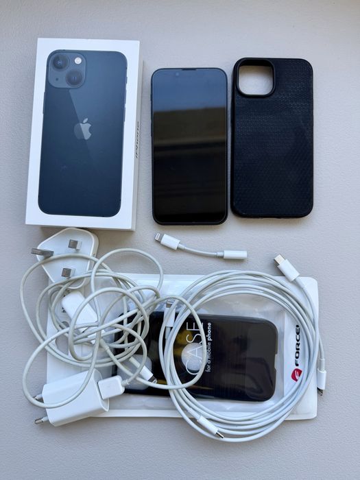 iPhone 13 mini 128GB czarny | etui SPIEGEN | akcesoria