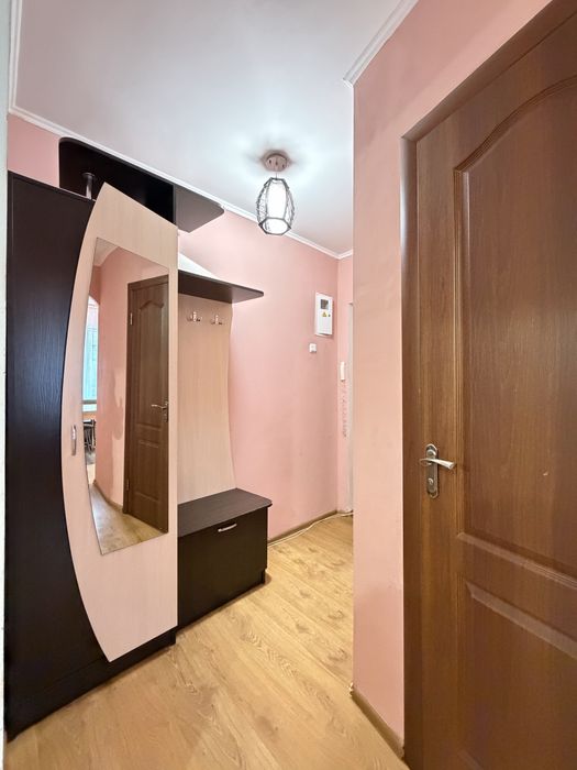 2-Кімнатна район «Чайка» вул. Гайдамацька 9. (вул. Струтинської 9)