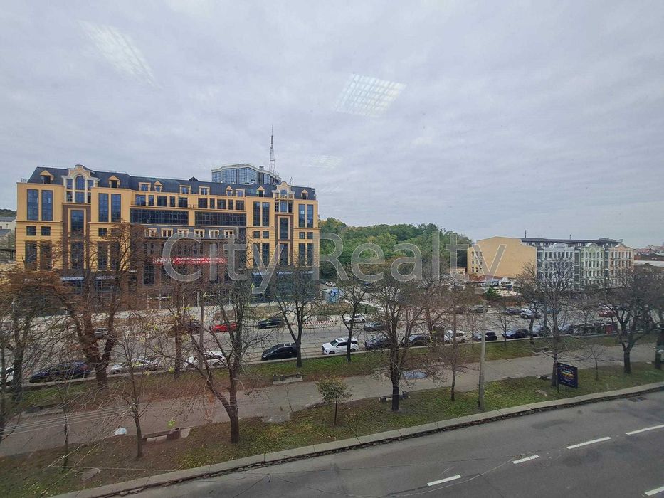 Офіс 152 м.кв. вул. Верхній Вал 4А Поділ метро Контрактова площа Без%