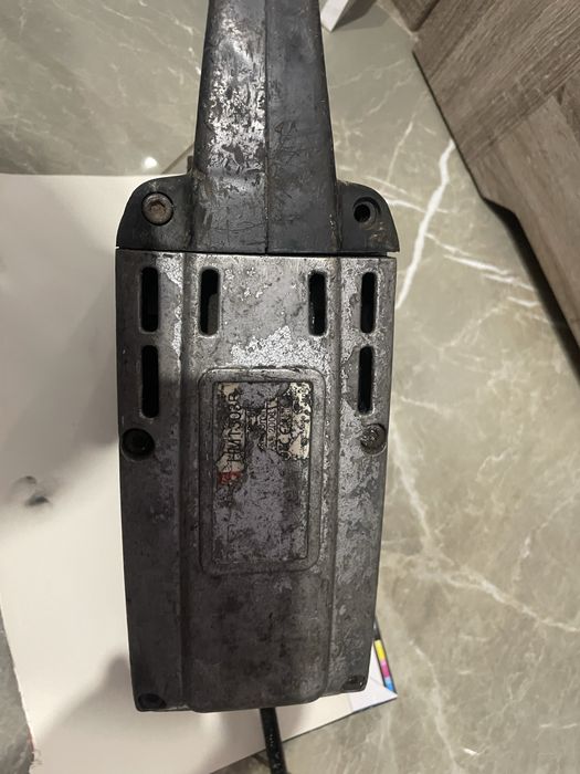 Makita hm1303 mlot wyburzeniowy udarowy
