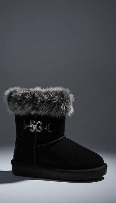 Нові дитячі уггі