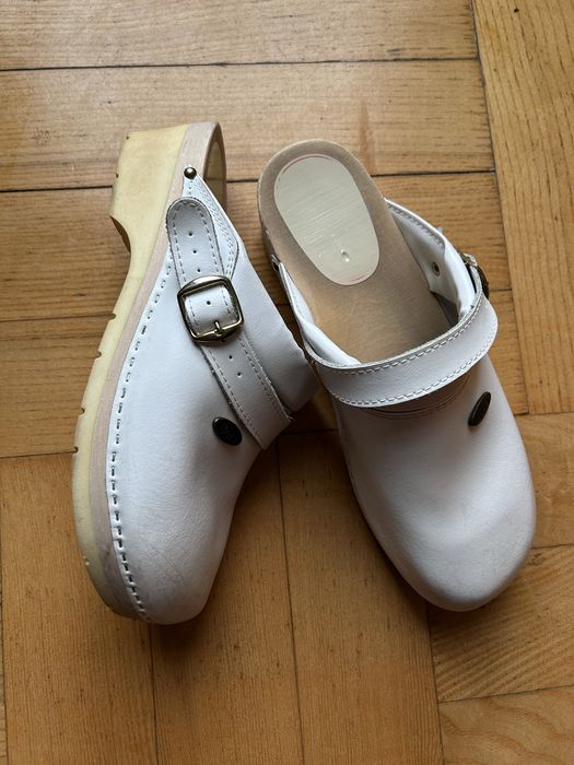Obuwie medyczne, drewniaki białe