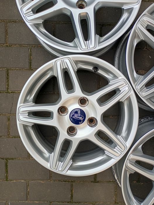 Alufelgi Ford Fiesta mk7 r15 4x108
