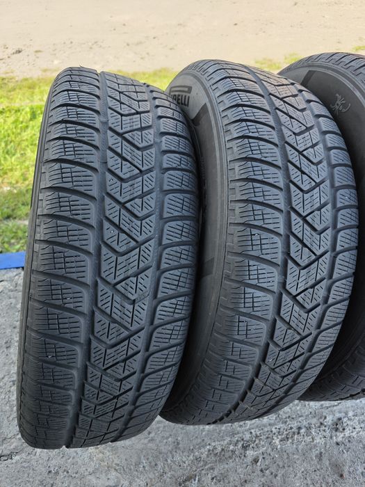 Зимові шини Pirelli 225/65 r17