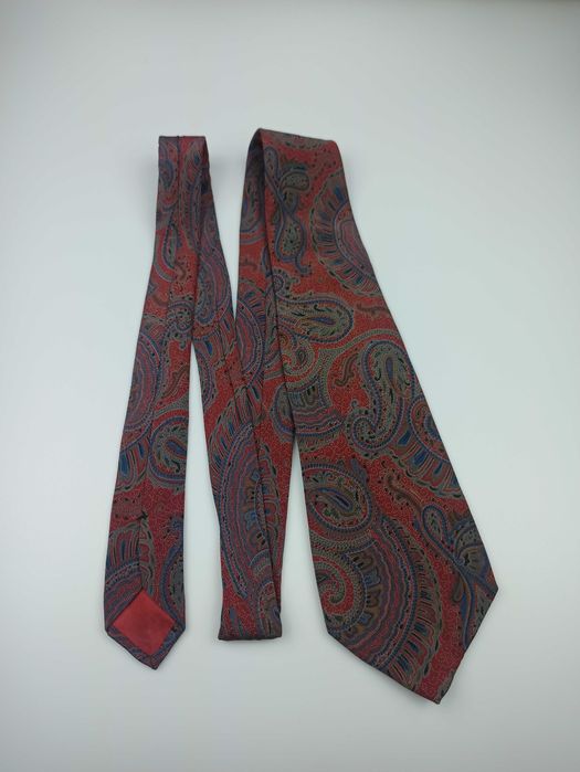 Pierre Cardin czerwony jedwabny krawat paisley maj94