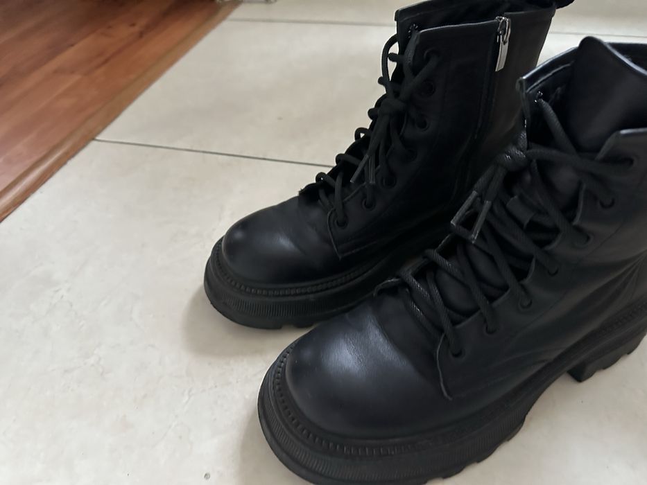 Ботинки женские 39р(25см )