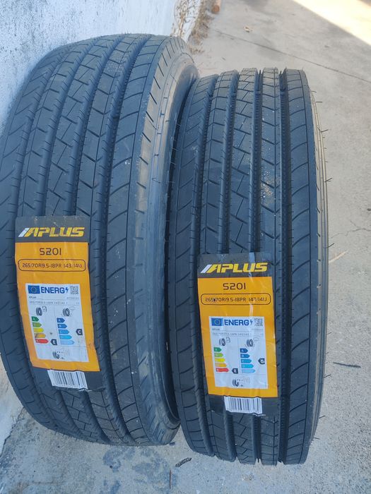 Vendo pneus 265 70 r19.5 novos