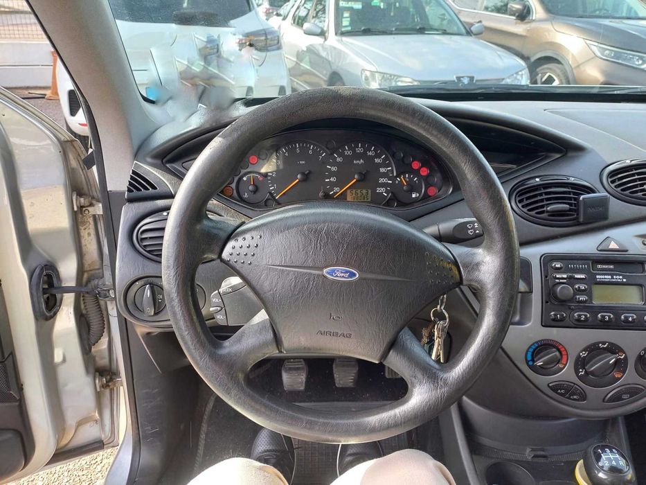 Ford Focus 1.4 Finesse Usado