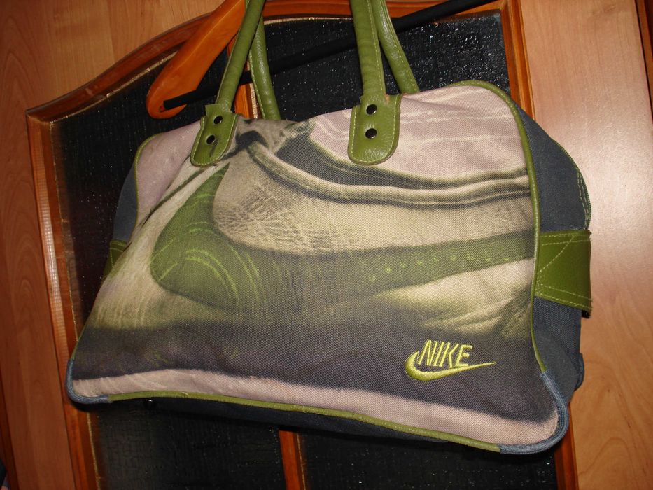 Nike Cortez Duffle Tote Travel Bag
