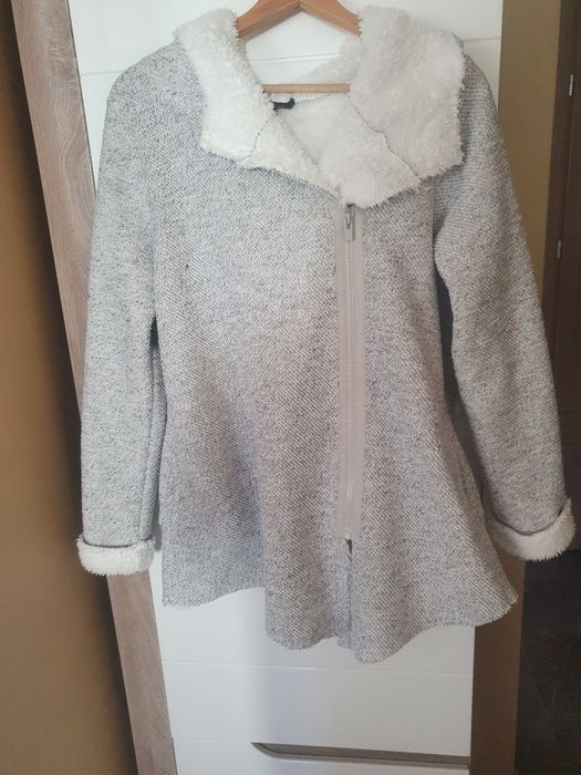 Gruba bluza M Reserved