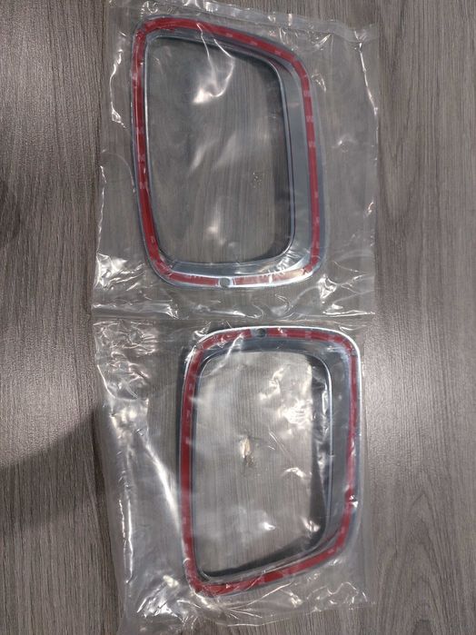 Хром накладки на противотуманки KIA sorento 2013-2015