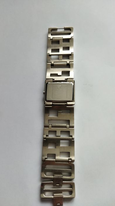 Годинник жіночій GUESS