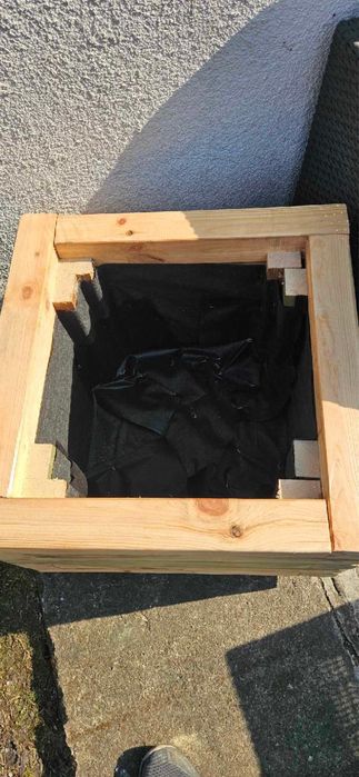 Doniczka drewniana wymiar okolo 45x45