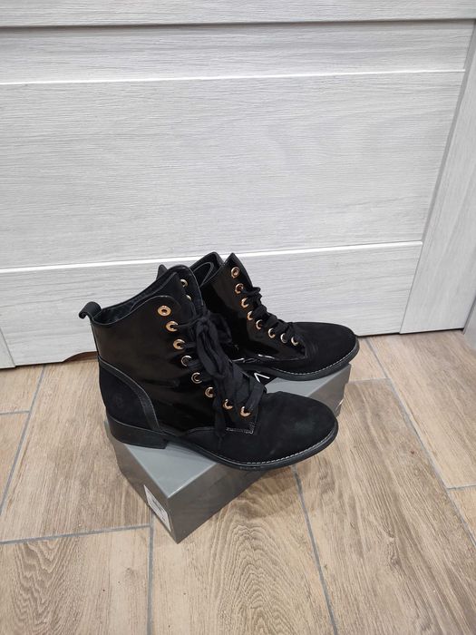 Buty damskie skórzane czarne botki kozaki 39 Kazar 25,5 jak nowe