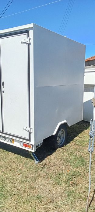 Reboque como novo