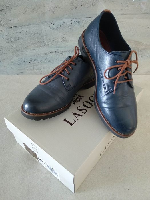 Damskie skórzane półbuty typu Oxford LASOCKI