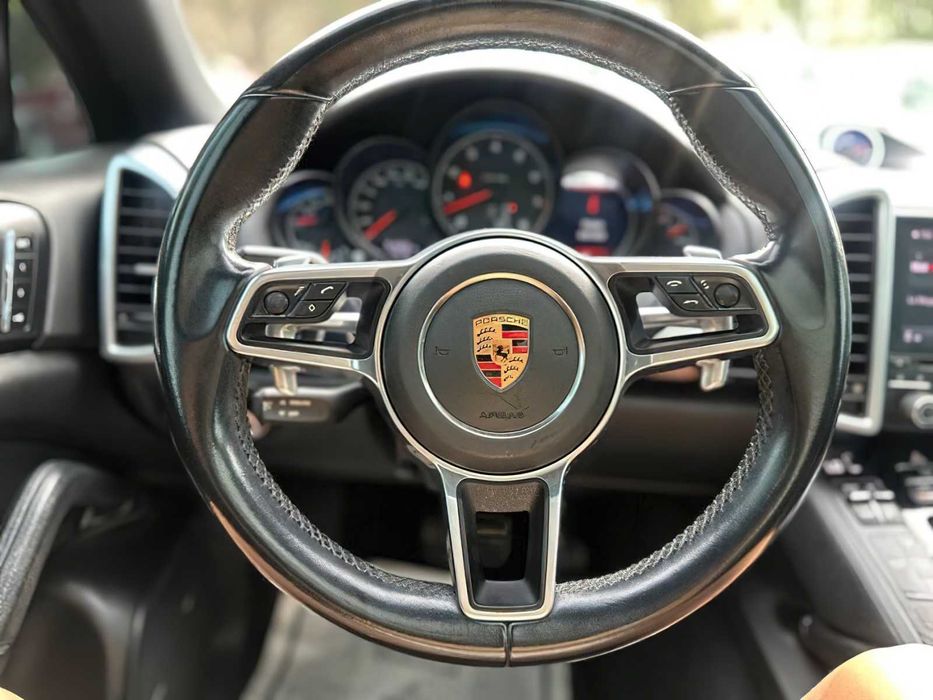 Porsche Cayenne      2017