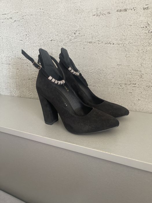 Туфлі для справжньоі леді