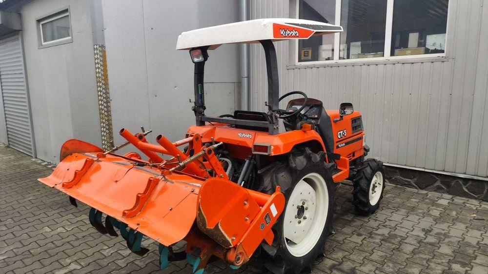 Japoński traktorek Kubota GT 5 z glebogryzarką 150 4x4 23 KM Wspomaganie