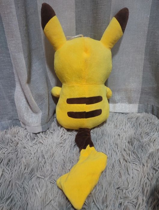 Peluche do Pikachu