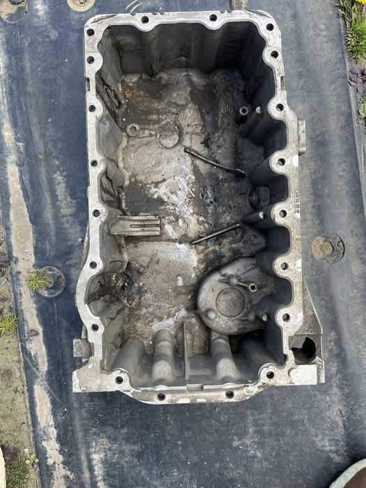 Масляний піддон VW Passat B6