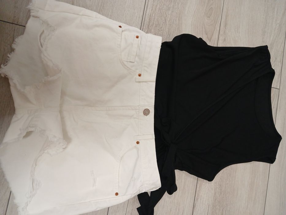 Набір джинсові шорти від Primark та маєчка в рубчик 48-50р