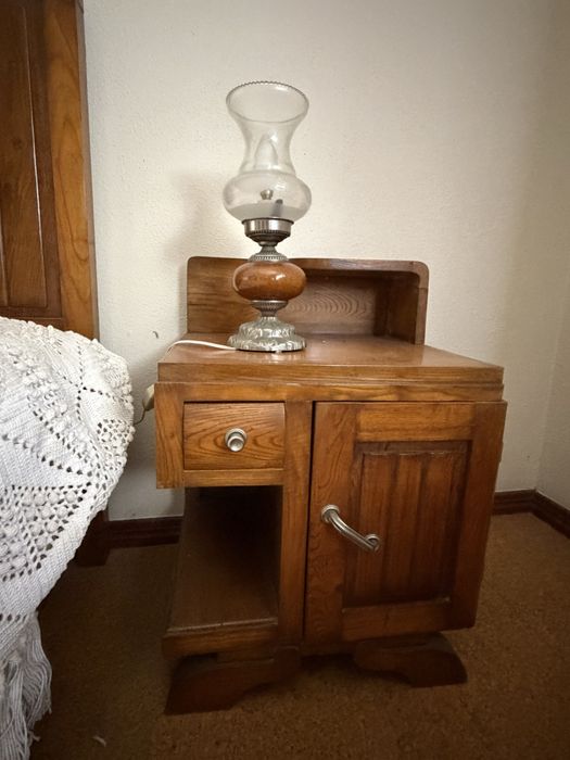 Quarto completo em madeira
