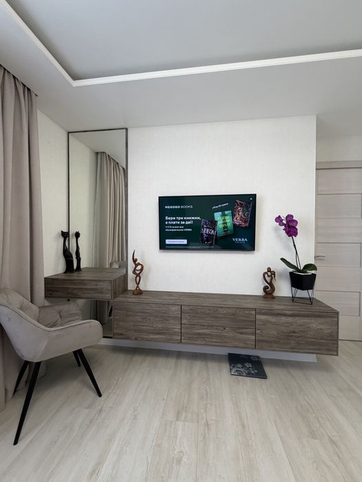 Продам 3 ком ЦЕНТР Дизайнерский ремонт