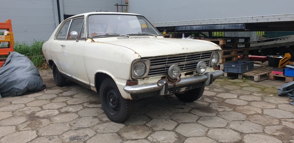 Opel Kadett B Coupe AUTOMAT 1969r. Do renowacji, Dużo części