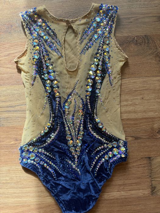 Купальник на девочку  для художественной гимнастики