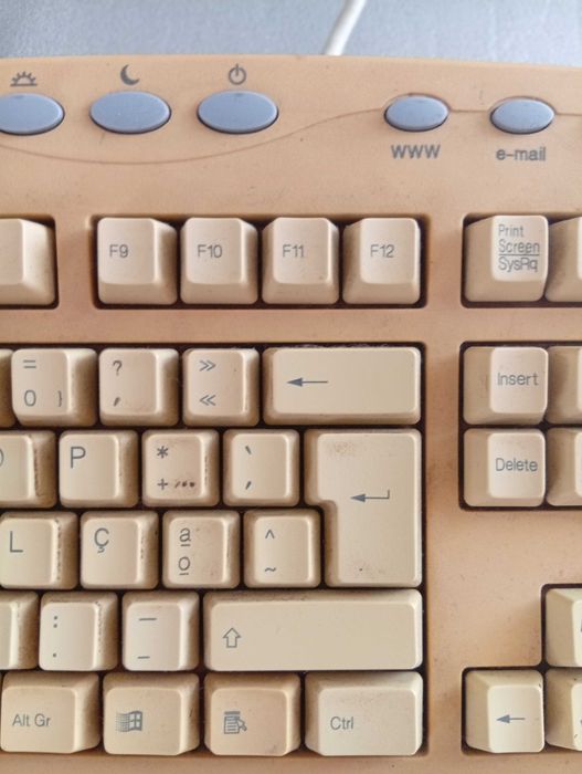 Teclado vintage TOTALMENTE MECANICO DE 1995