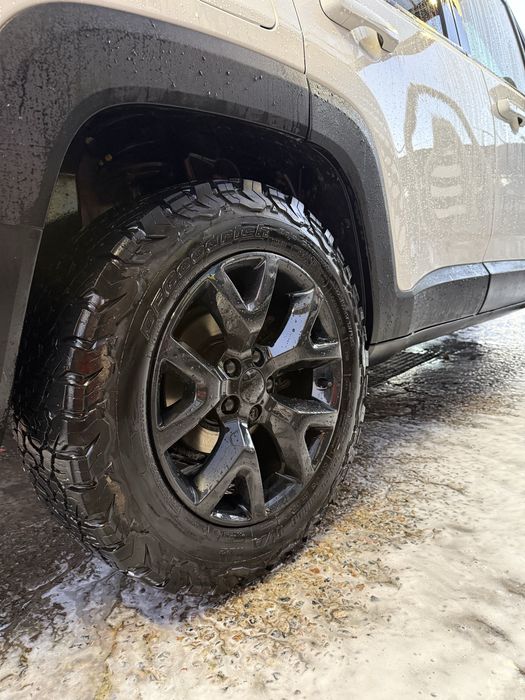 Jeep Renegade 2018 VIN ZACCJBCB3JPH26630 фото оголошення 4 з 22