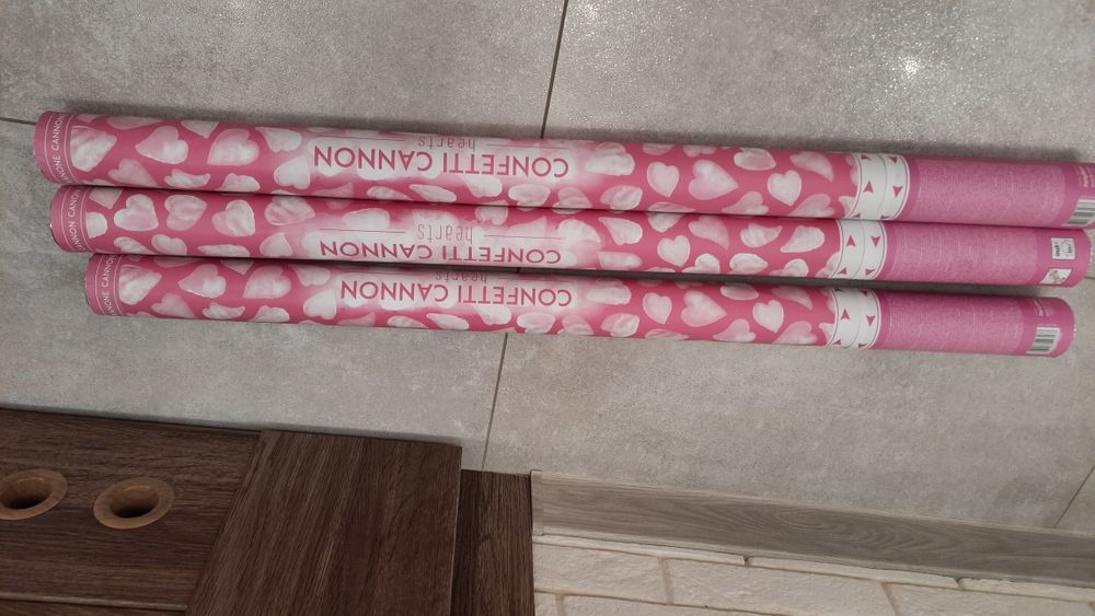 Confetti 70cm białe serca