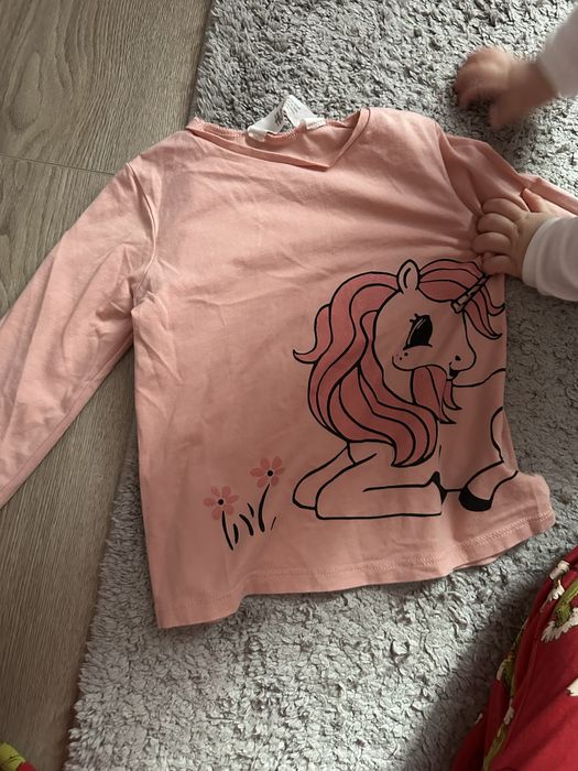 Віддам безкоштовно дитячий одяг від 18 місяців і приблизно до 3 років