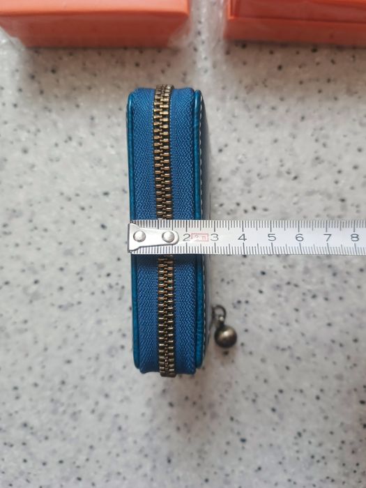 Nowe etui na karty płatnicze, dokumenty