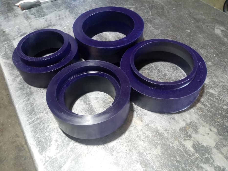 Podkładki pod sprężyny toyota hdj80 lift 2 "