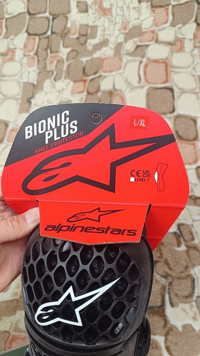 Захист коліна Alpinestars Bionic Plus Knee защита колен альпинстарс