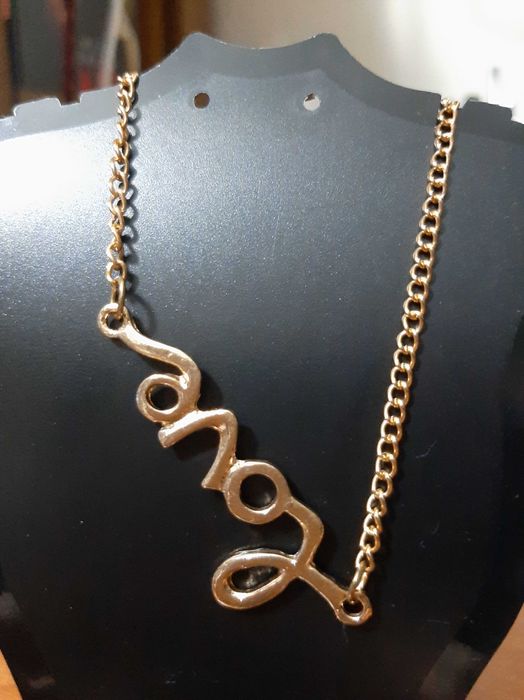 Pulseira "Love" em Dourado Nova