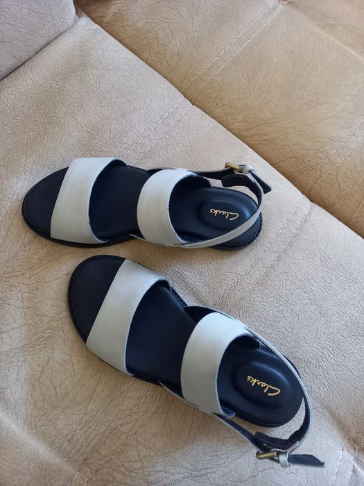 Босоніжки Clarks