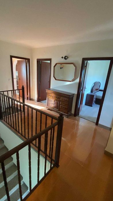 Loures - Moradia - 3 Quartos - COMPLETAMENTE MOBILADA