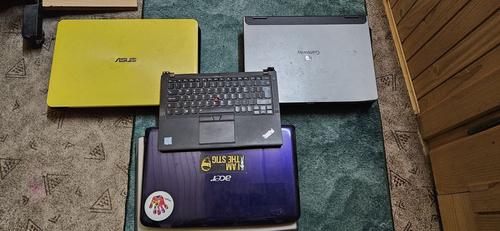 Obudowy laptopów