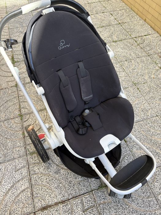 Carrinho de bebé Quinny Moodd usado em bom estado