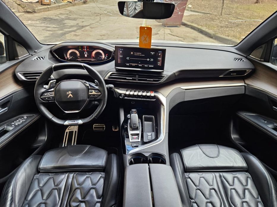 Peugeot 3008 2020 року