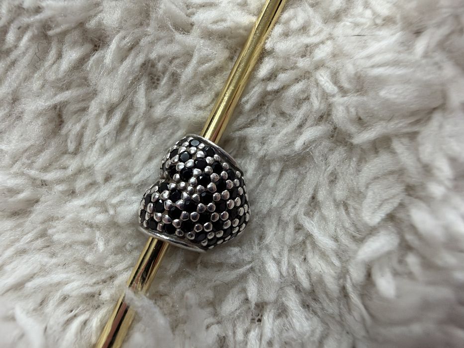 Charms Serce Pandora