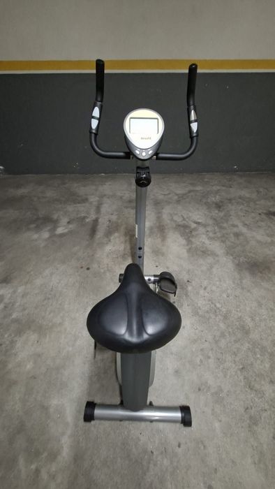 Bicicleta estática de ginásio nova, nunca usada