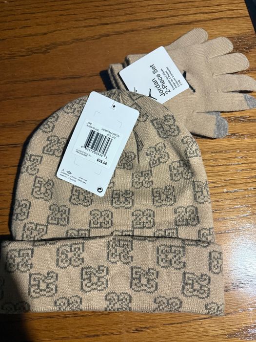 Продам дитячий набір шапка з рукавицями