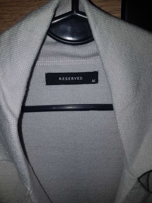 Jasny szary sweter długi Reserved 38
