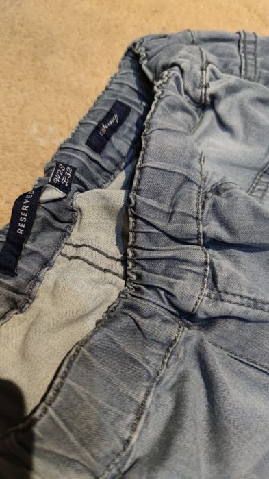 Spodnie a'la jeans elastyczne skinny Reserved W28L32